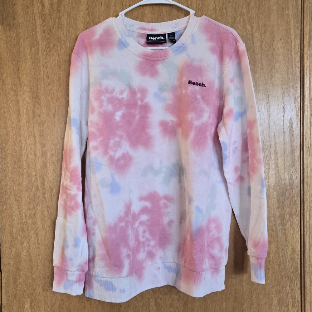 NWT Bench Tie Dye Dusty Rose Crewneck